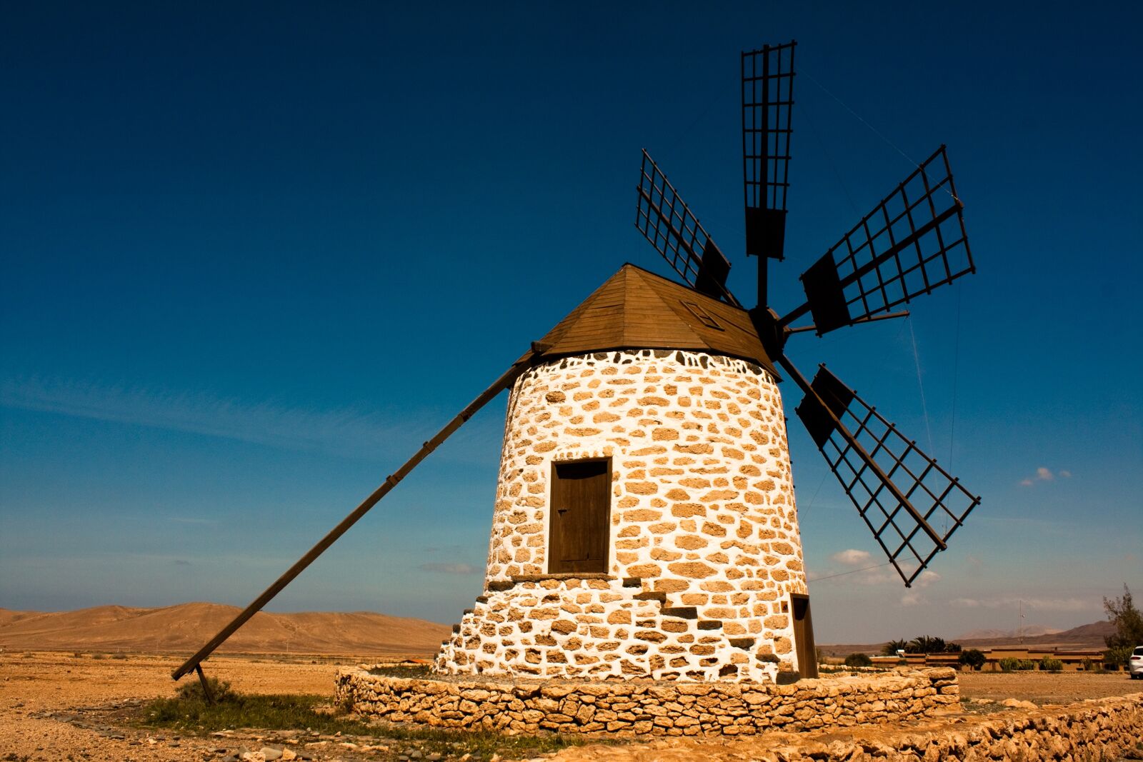 Canon EOS 450D (EOS Rebel XSi / EOS Kiss X2) sample photo. Windmill, fuerteventura, tefia photography