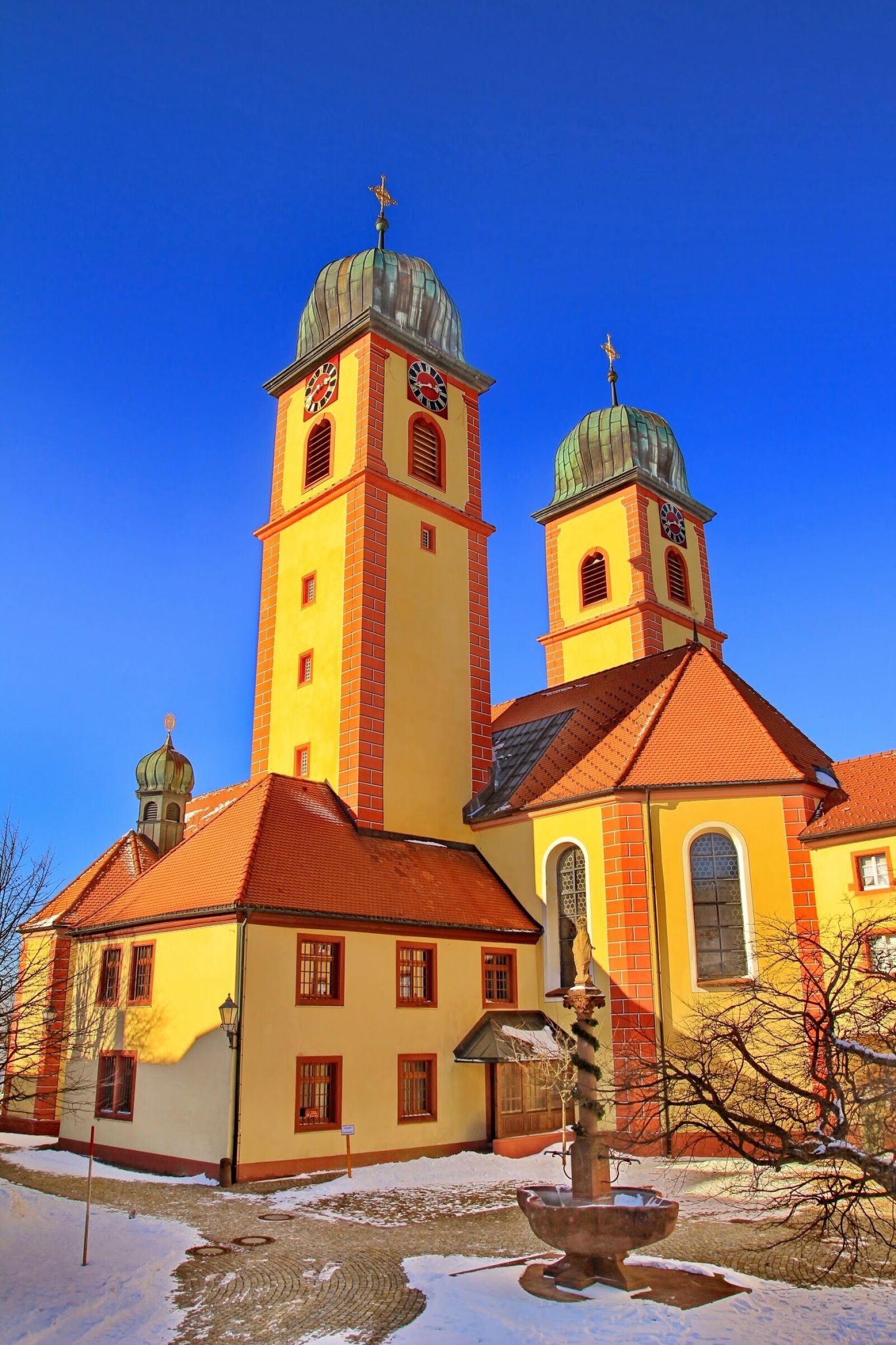 Canon EOS 600D (Rebel EOS T3i / EOS Kiss X5) sample photo. Church, steeple, monastery photography