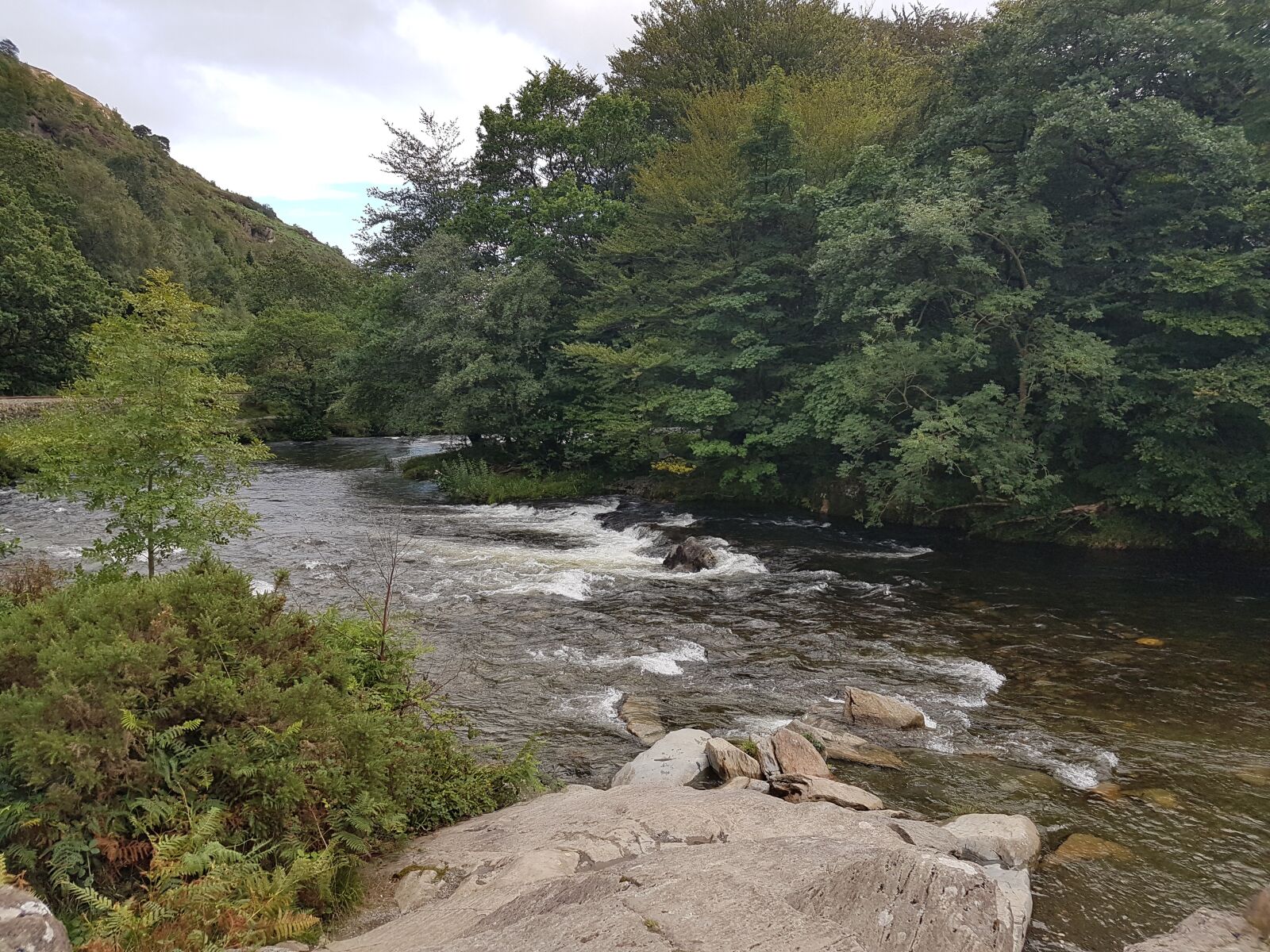 Samsung Galaxy S7 sample photo. Wales, beddgelert, river photography