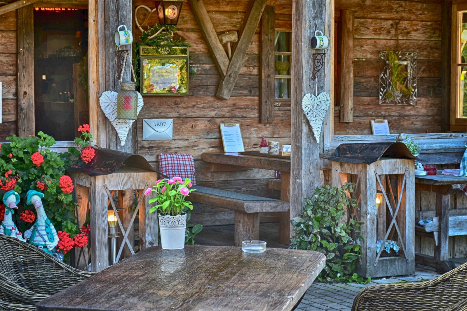 Nikon D7200 sample photo. Restaurant, hut, pub photography