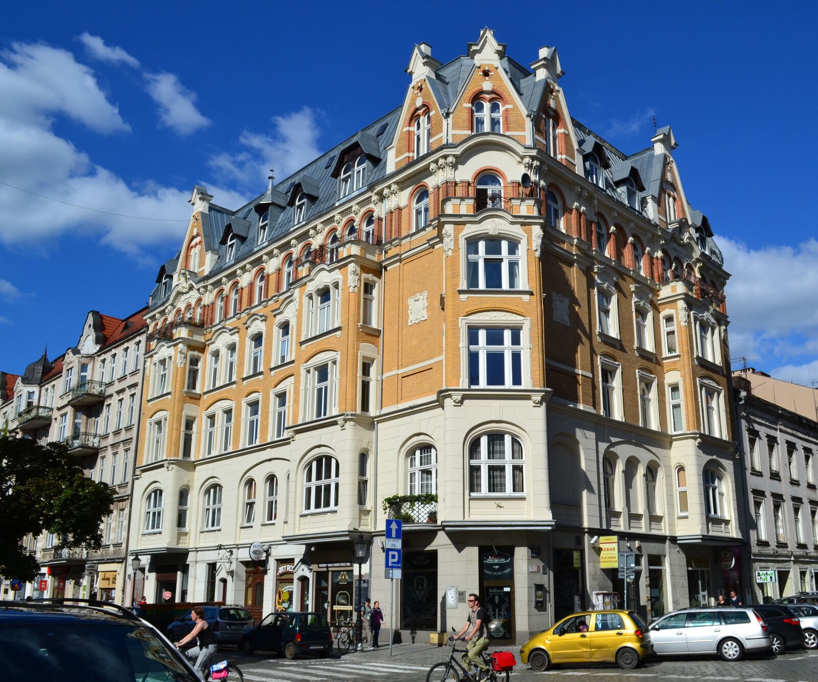 Nikon D3100 sample photo. Architecture, city, kamienica photography