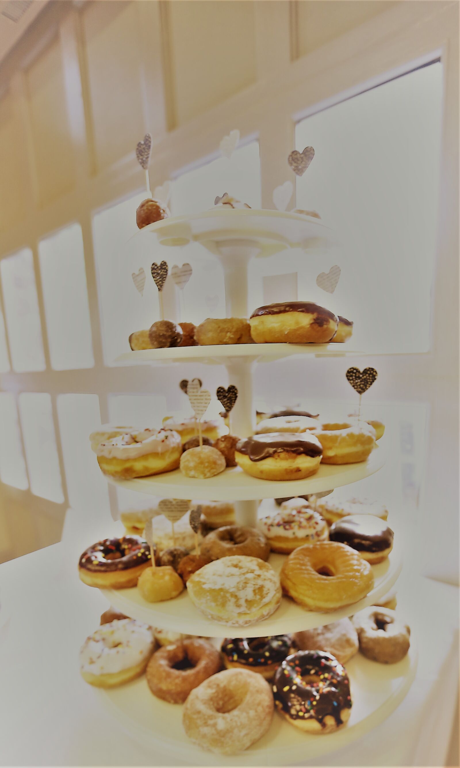 Canon EOS 6D + Canon EF 16-35mm F2.8L II USM sample photo. Wedding, cake, donuts photography