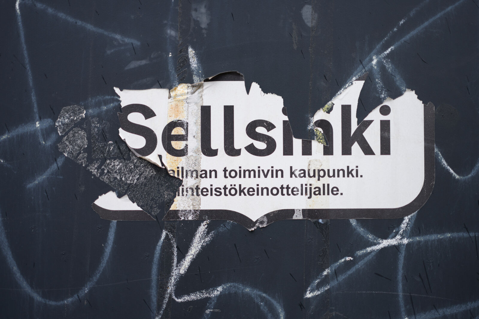 Nikon Z8 sample photo. Sellsinki sticker photography