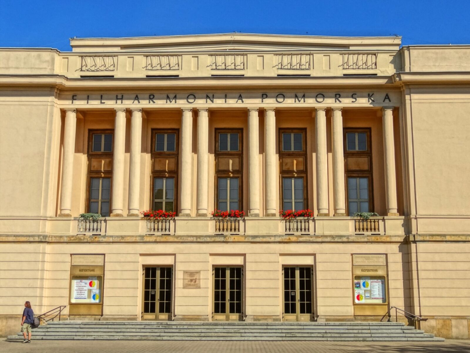 Sony Cyber-shot DSC-HX20V sample photo. Filharmonia pomorska, front, architecture photography