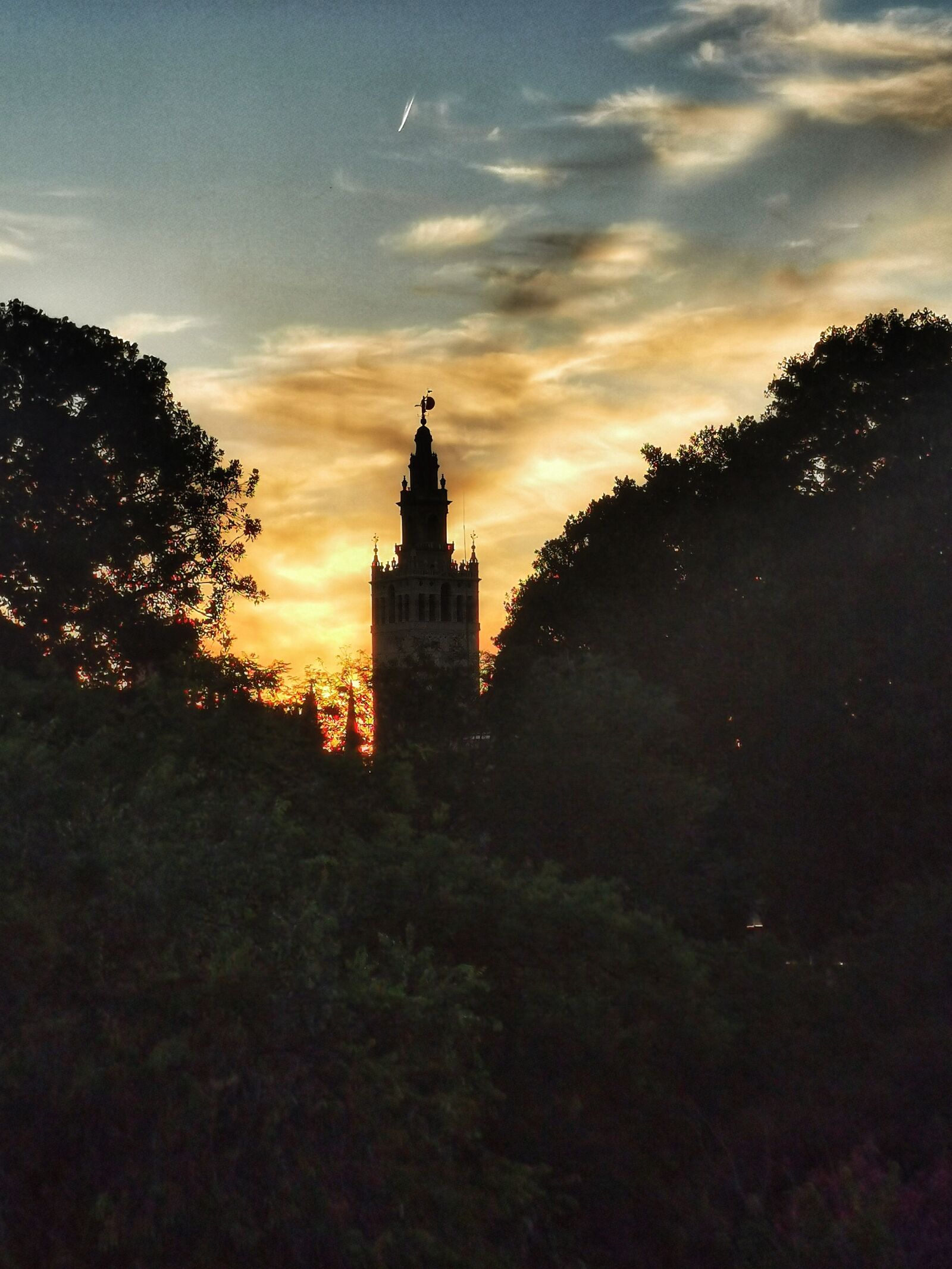 HUAWEI P30 Pro sample photo. Giralda, sevilla, primavera photography