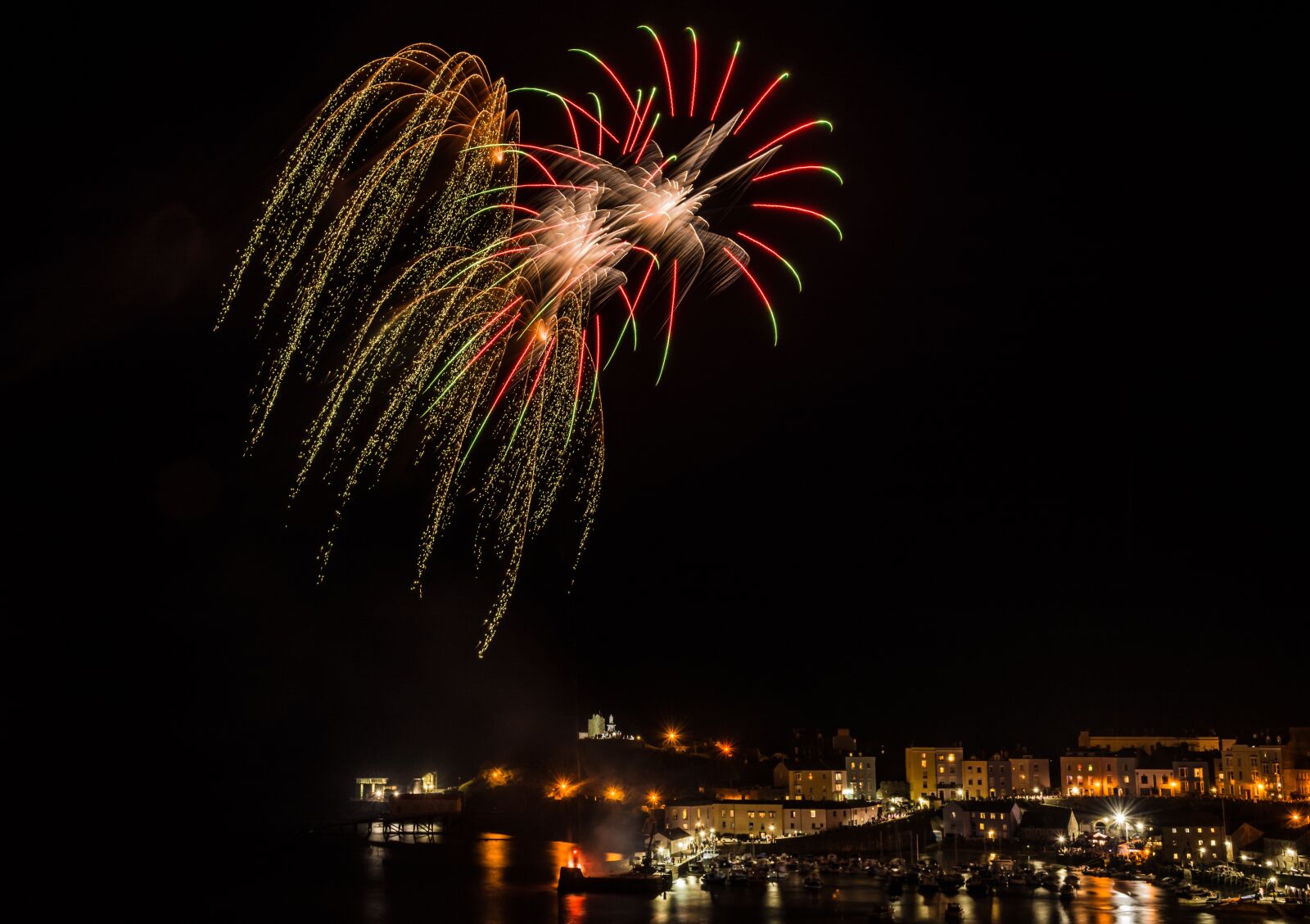 Nikon D7100 sample photo. Fireworks, carnival, summer photography