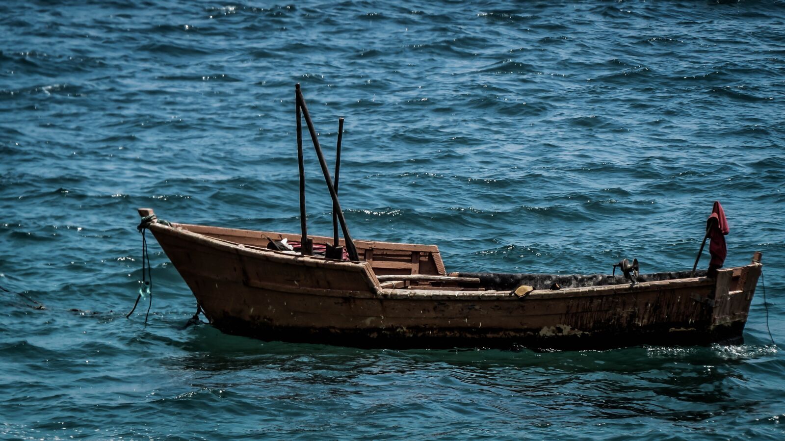 Canon PowerShot SX50 HS sample photo. Boat, water, mar photography