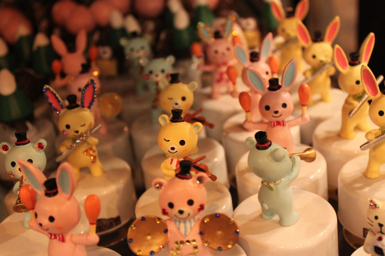 Canon EOS 500D (EOS Rebel T1i / EOS Kiss X3) sample photo. Music box, close-up, toys photography