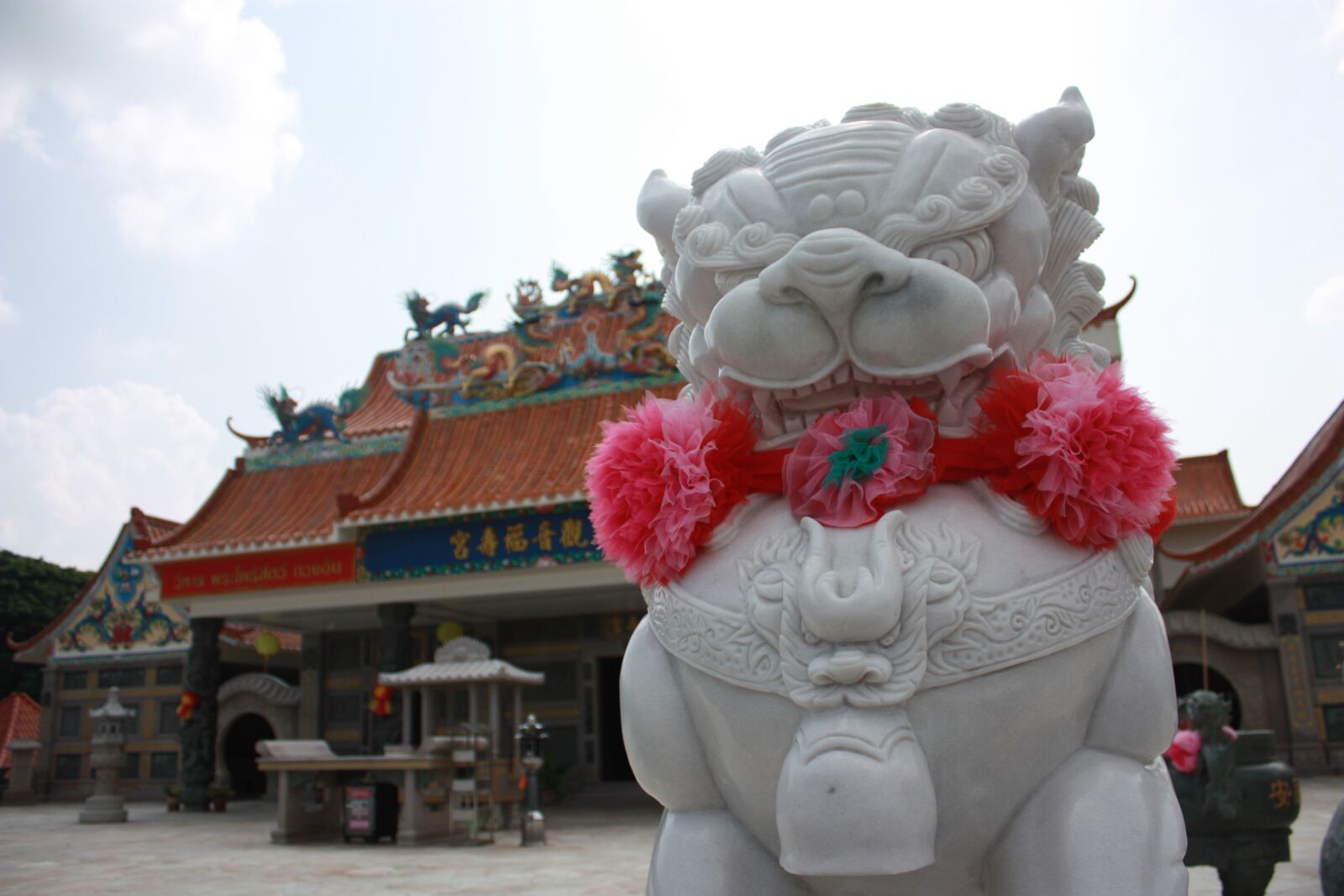 Canon EOS 450D (EOS Rebel XSi / EOS Kiss X2) sample photo. Kanchanaburi, thailand, chinese temple photography