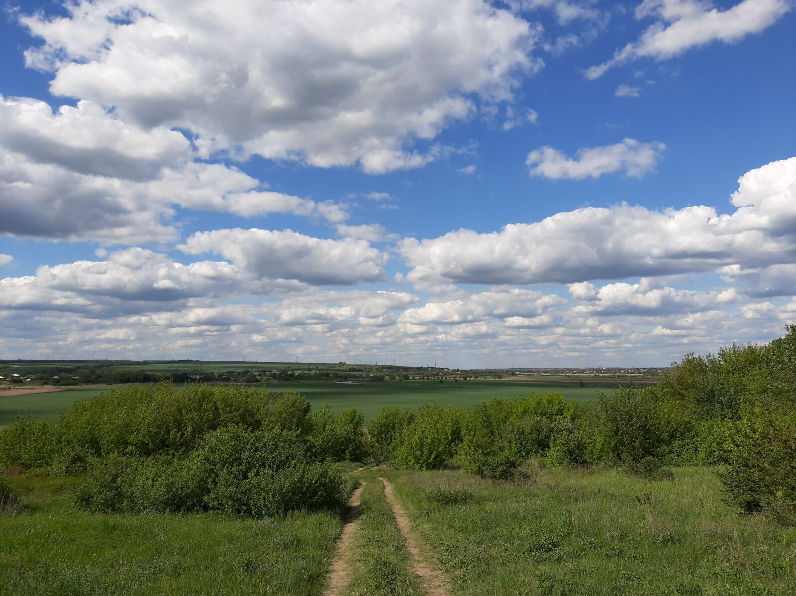 Samsung Galaxy A50 sample photo. Mius, landscape, clouds photography