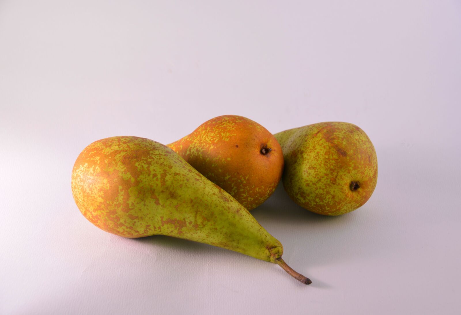 Nikon D5200 sample photo. Pears, conference pears, fruit photography