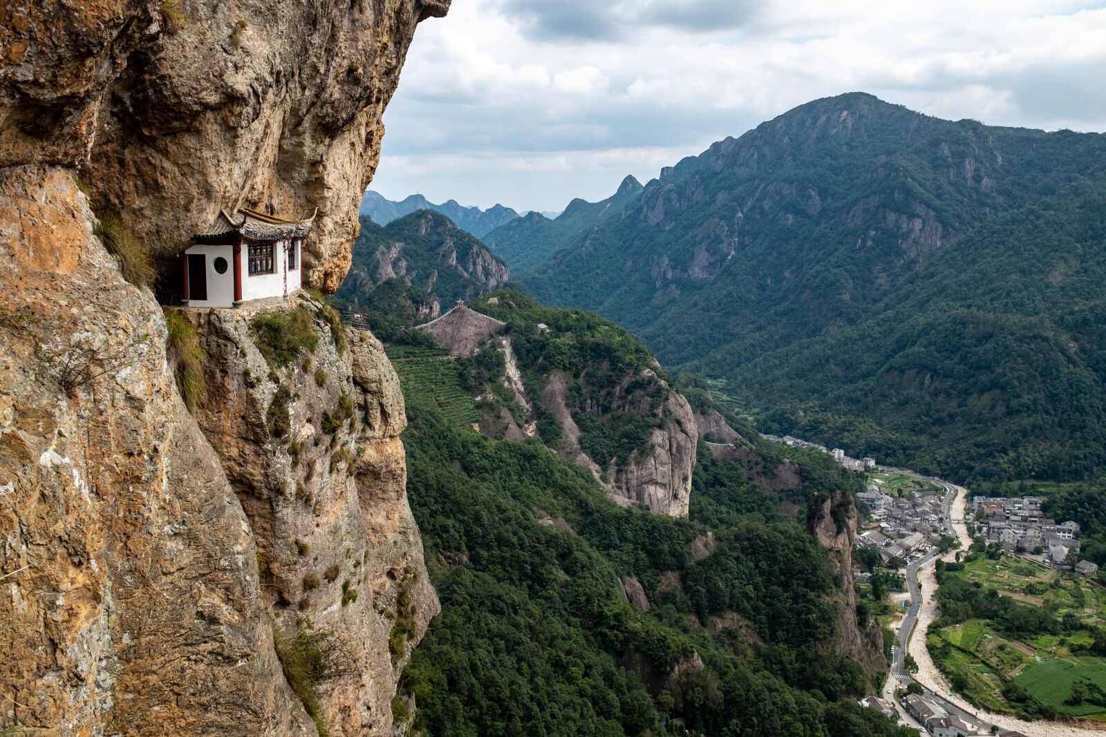 Fujifilm X100T sample photo. Landscape, china, temple photography