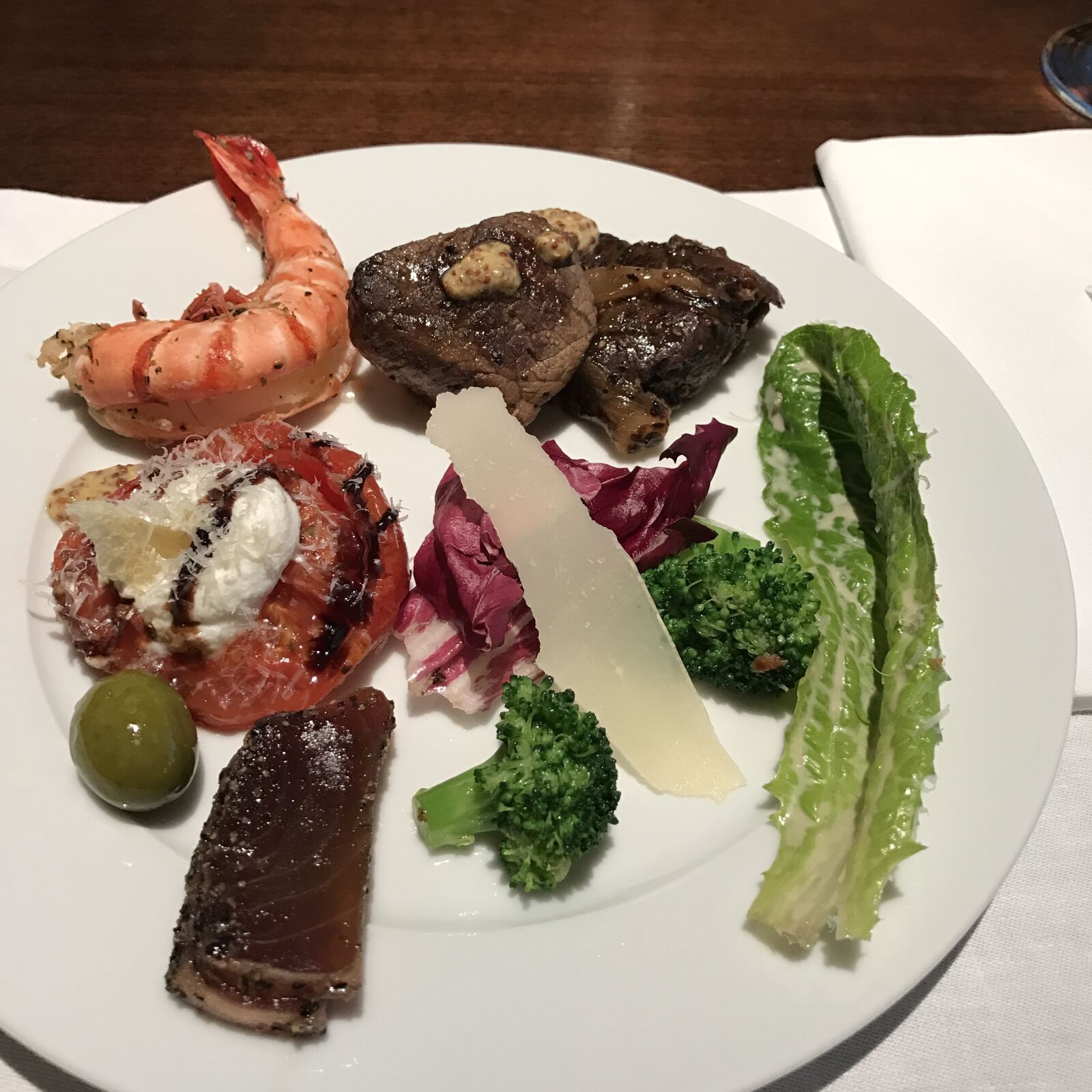 Apple iPhone 7 sample photo. In the evening, buffet photography