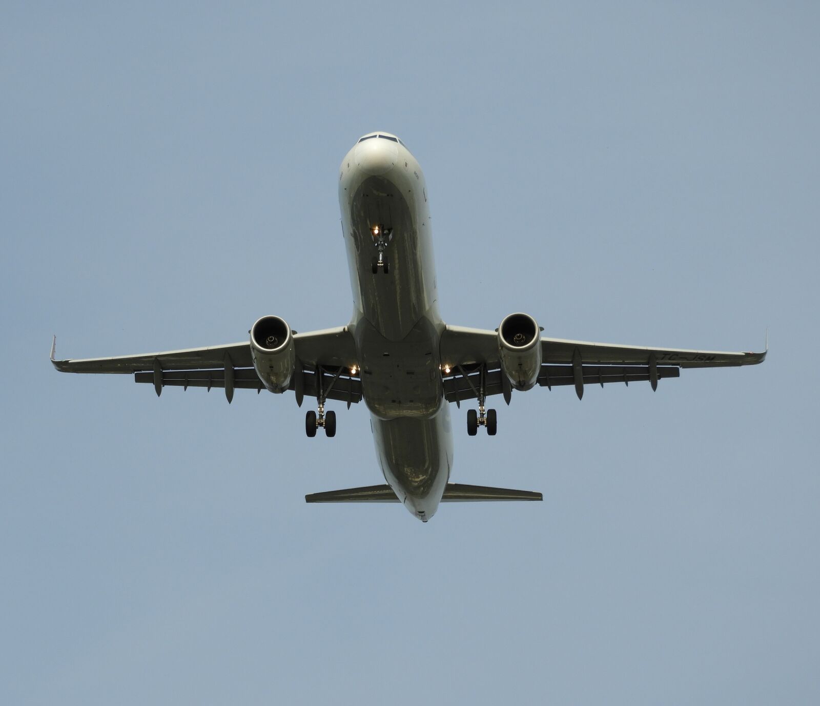 Nikon Coolpix B700 sample photo. Landing, aircraft, flyer photography