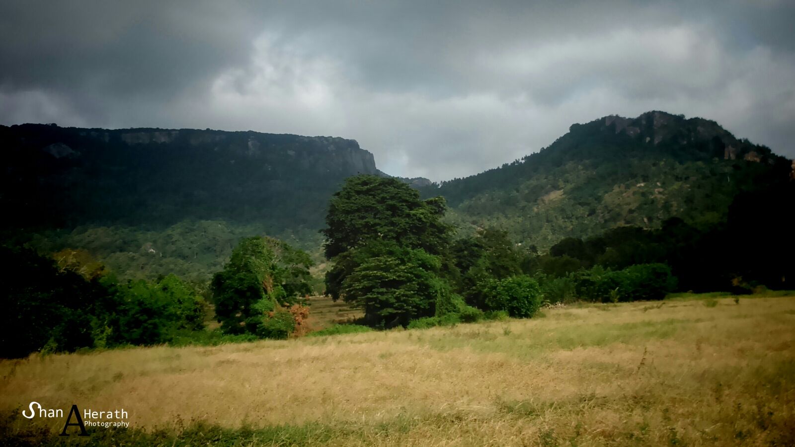 Sony Xperia L sample photo. Rock, sri, lanka photography