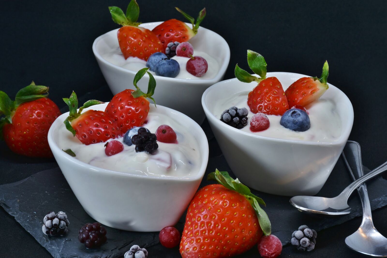 Nikon D7200 sample photo. Strawberry, quark, berry quark photography