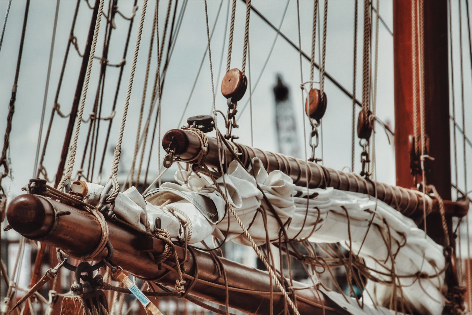 Canon EOS 1200D (EOS Rebel T5 / EOS Kiss X70 / EOS Hi) sample photo. Boat, sailing boat, mast photography