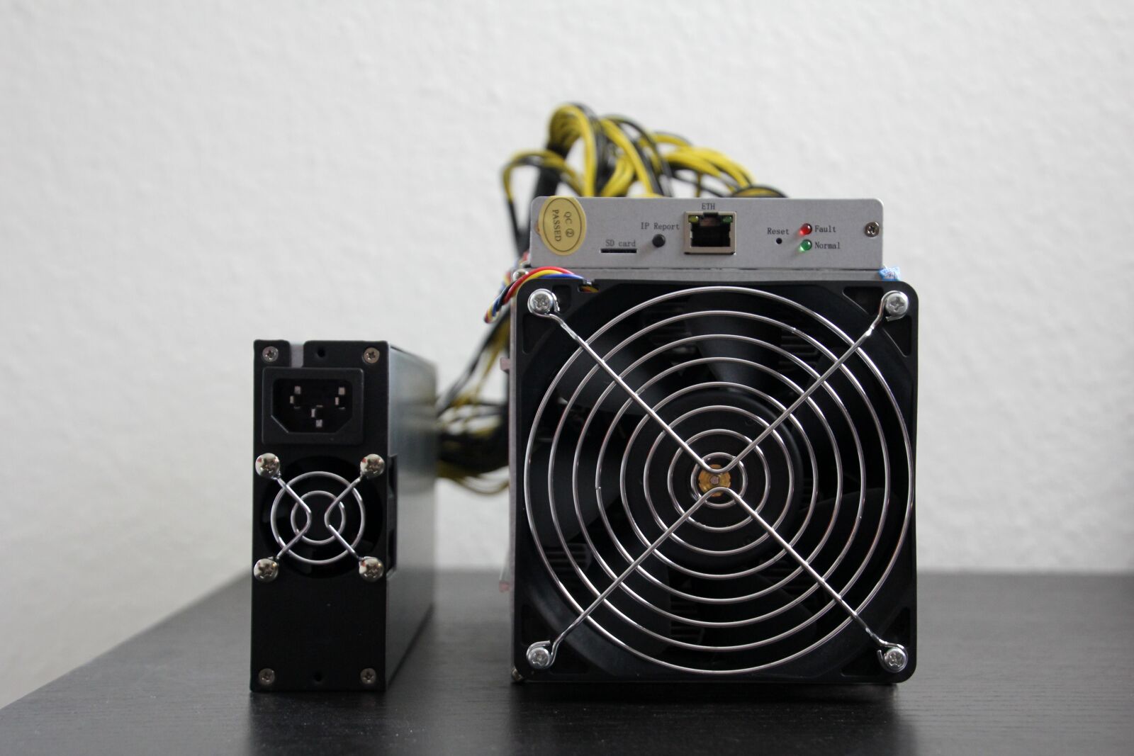 Canon EOS 60D sample photo. Bitcoin, miner, antminer photography