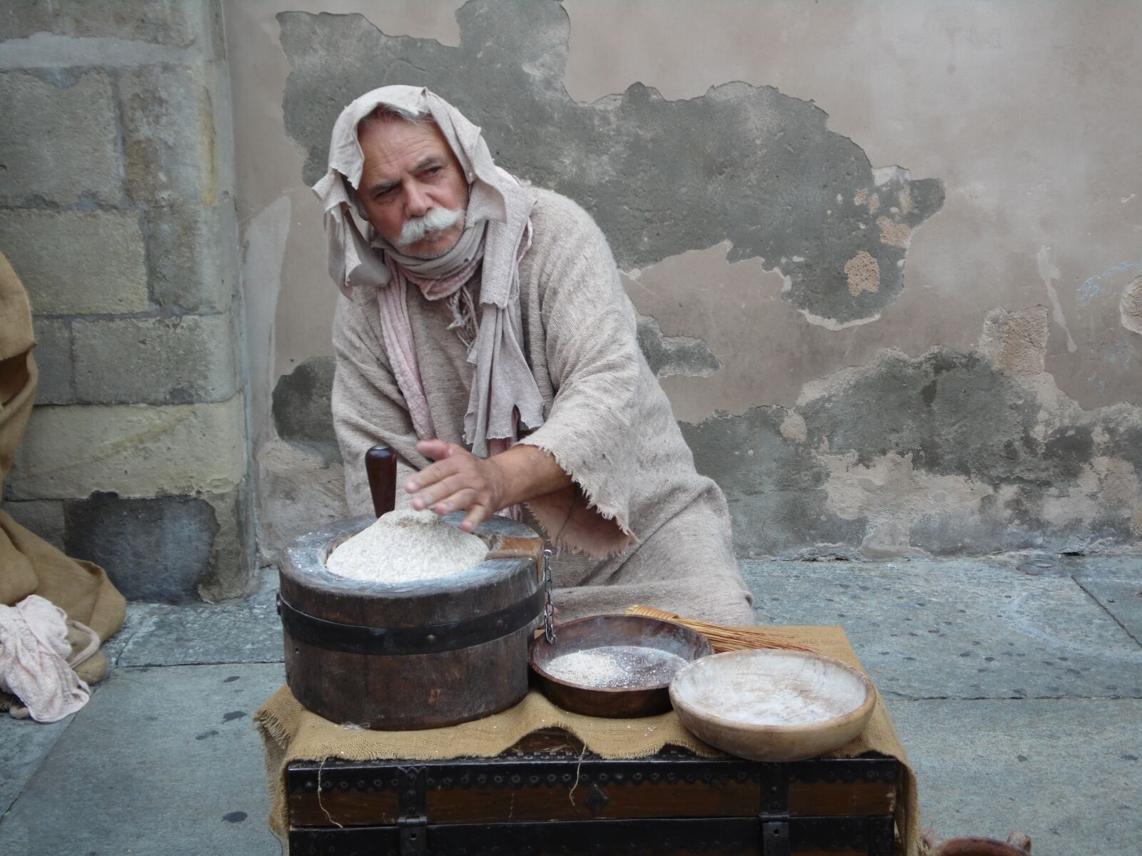 Samsung WB110/  WB111 sample photo. Reenactment, middle ages, parma photography