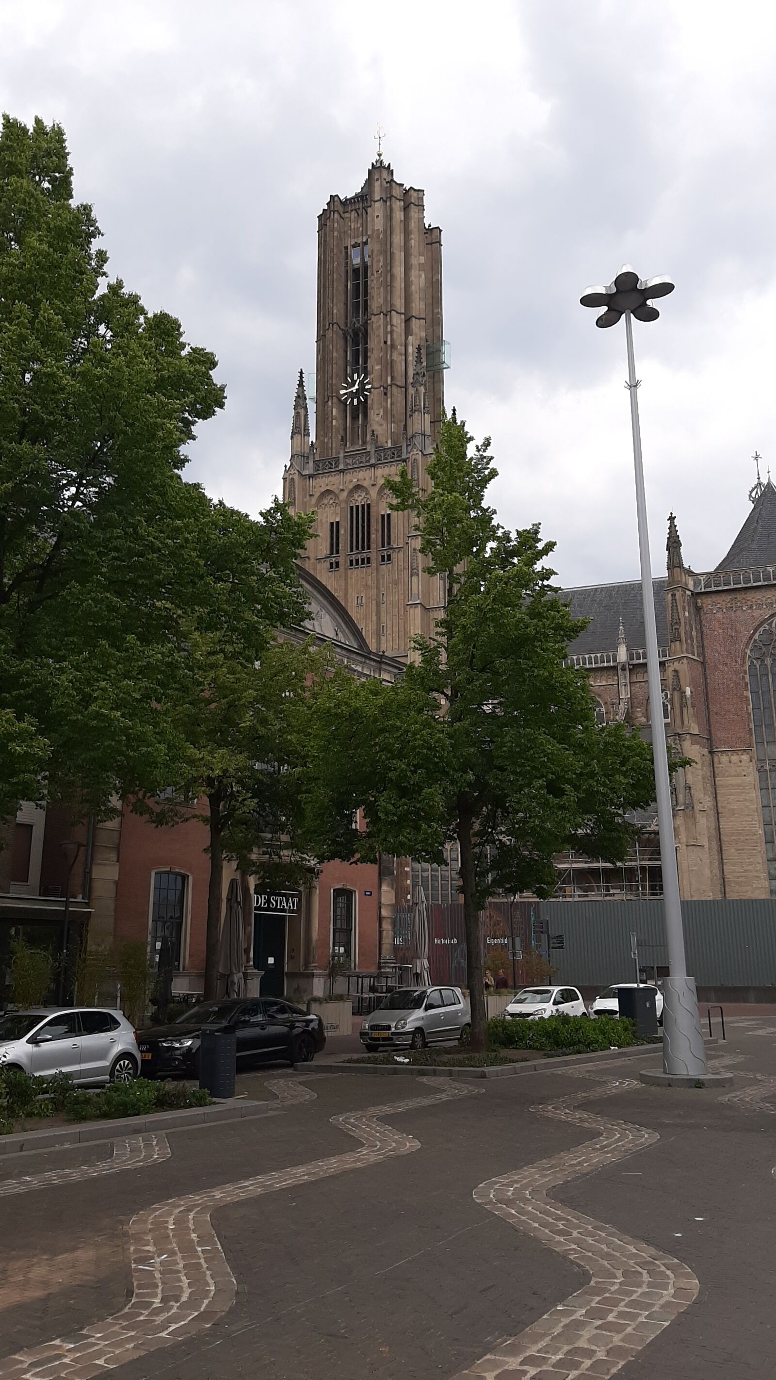 Samsung Galaxy A50 sample photo. Arnhem, sint-eusebiuskerk, market photography