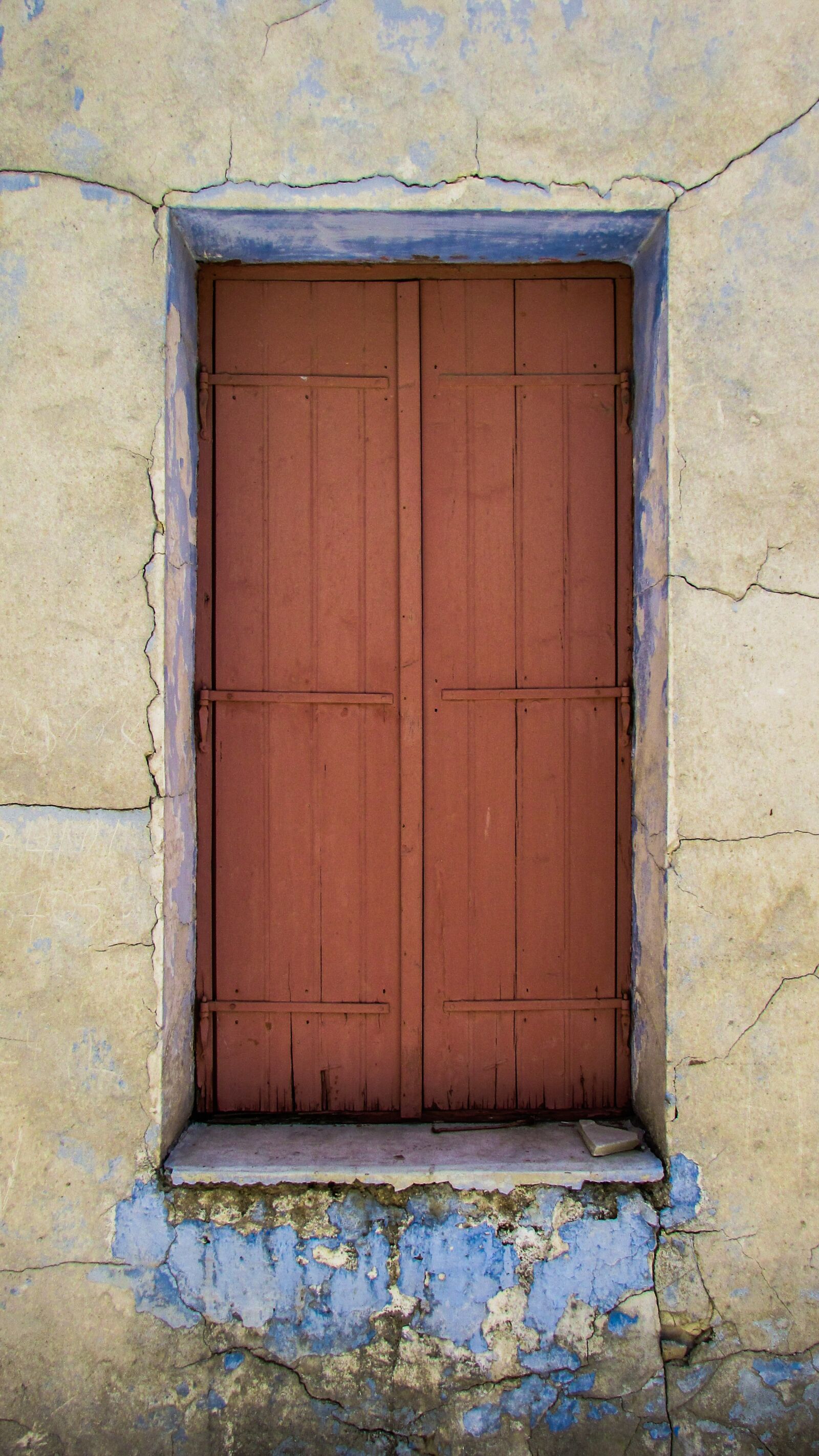 Canon PowerShot SX400 IS sample photo. Window, wooden, house photography