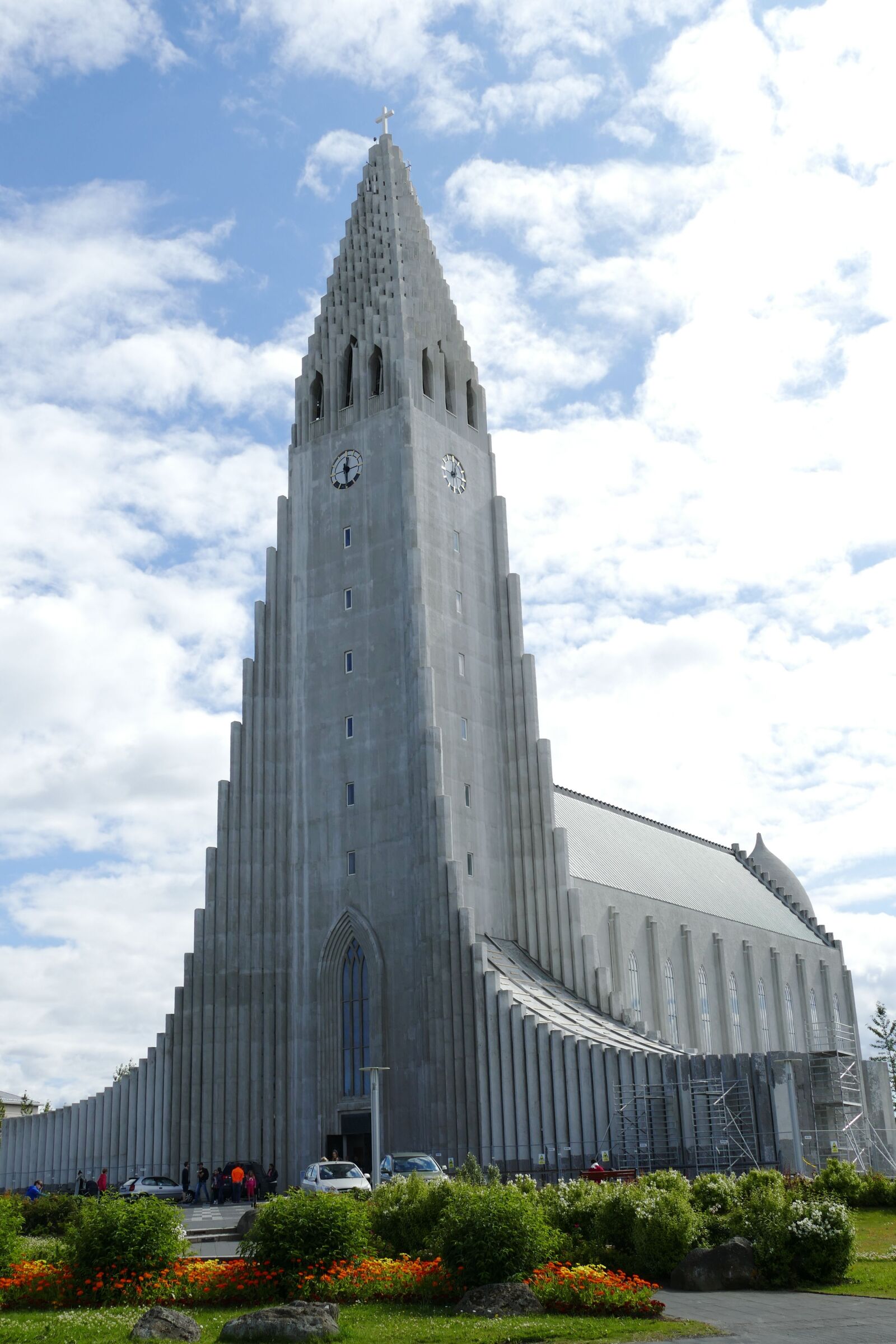Panasonic Lumix DMC-FZ1000 sample photo. Reykjavik, church, hallgrímskirkja photography