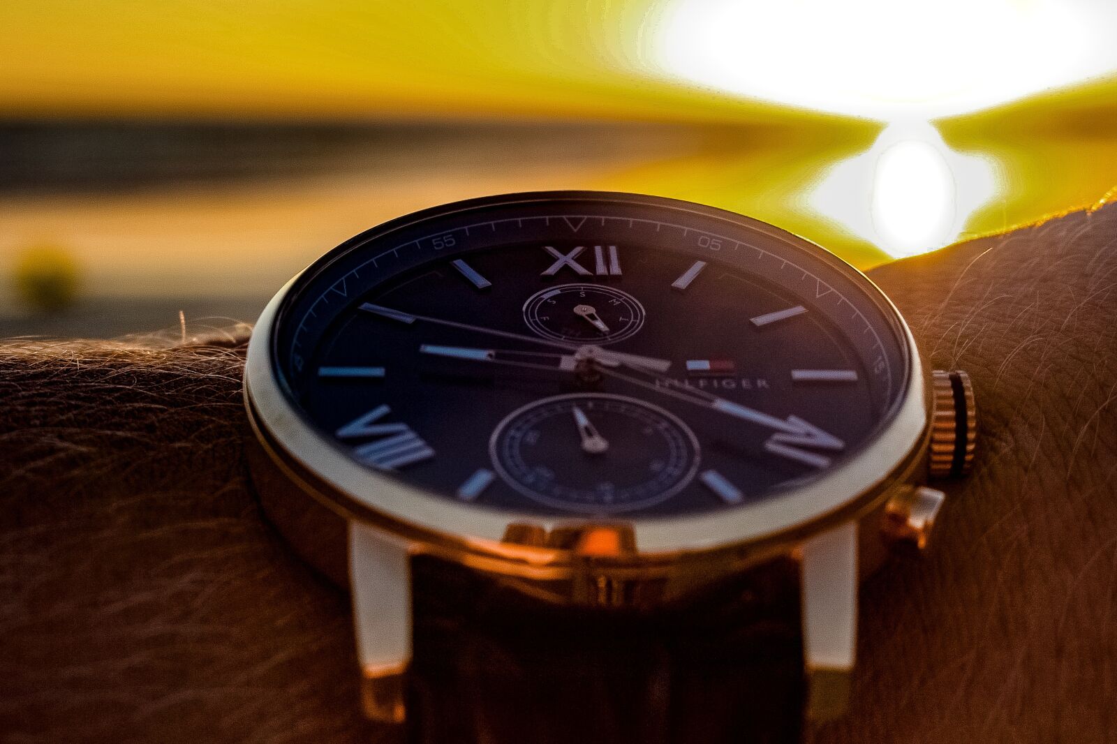 Canon EOS 700D (EOS Rebel T5i / EOS Kiss X7i) sample photo. Sun, clock, time photography