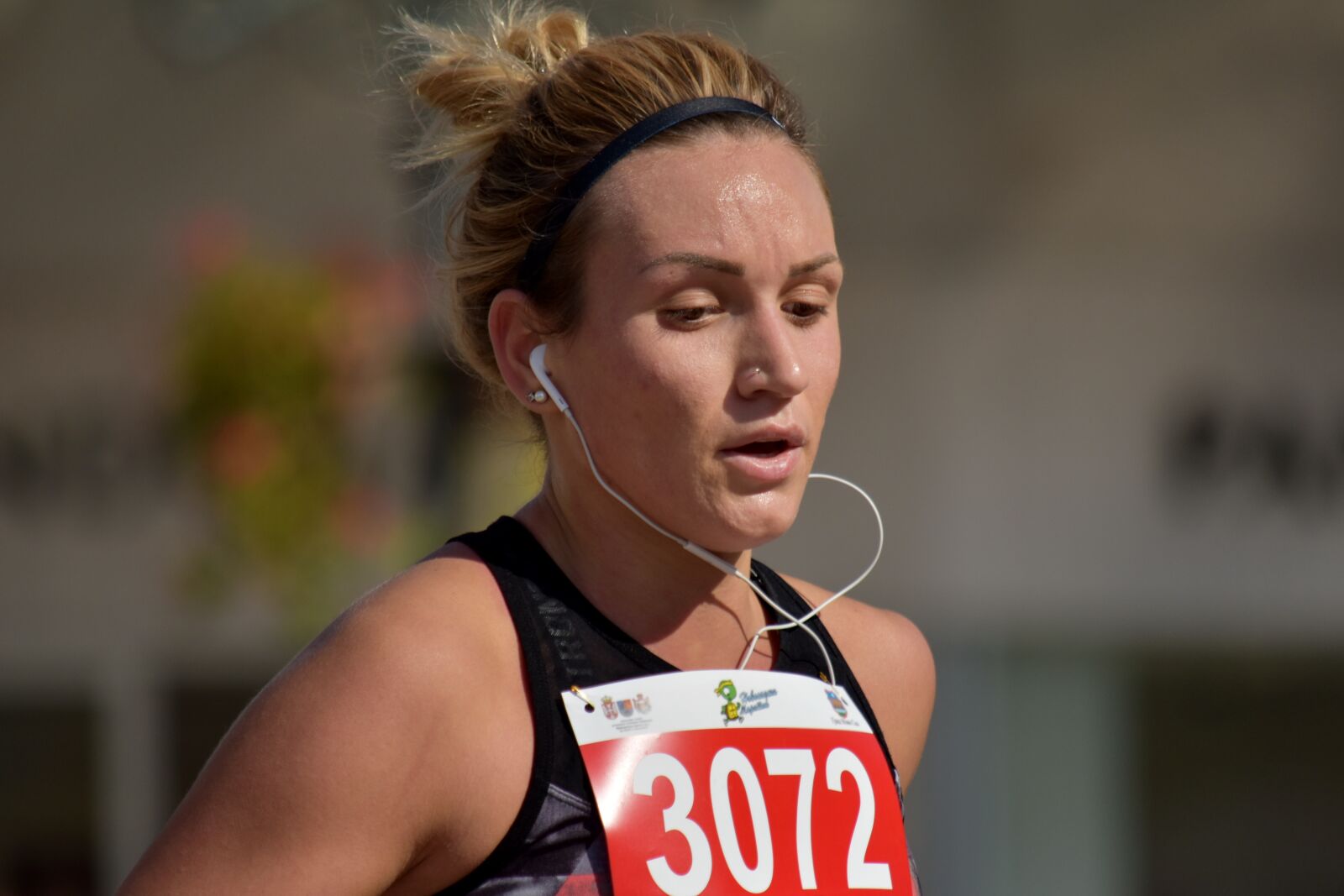 Nikon D5500 sample photo. Athletic, competition, earphones, endurance photography
