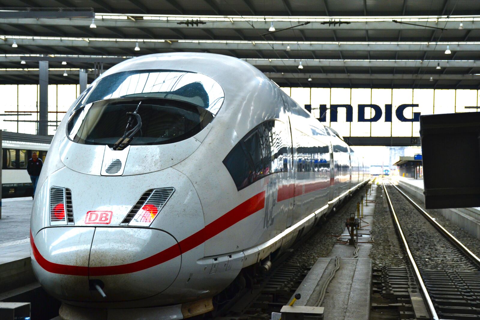 Nikon D3100 sample photo. Munich central station, db photography