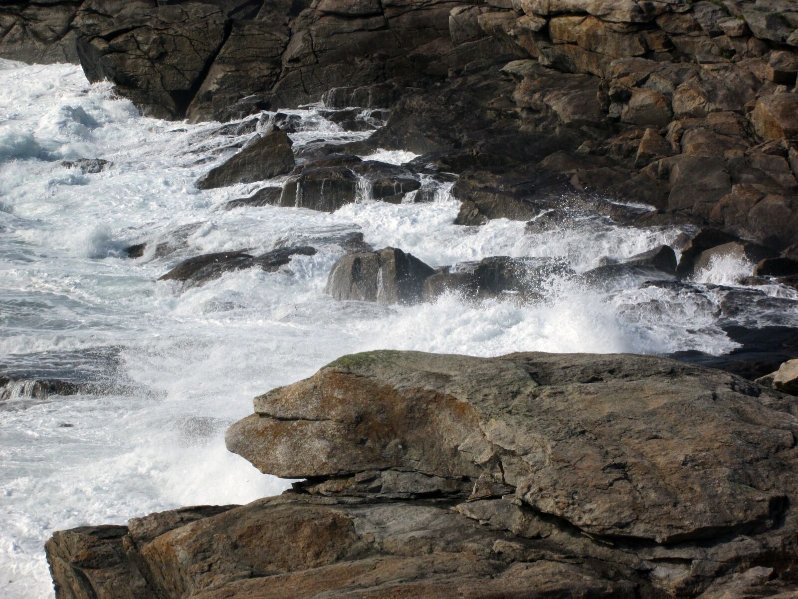 Canon PowerShot A2500 sample photo. Sea, side, wild coast photography