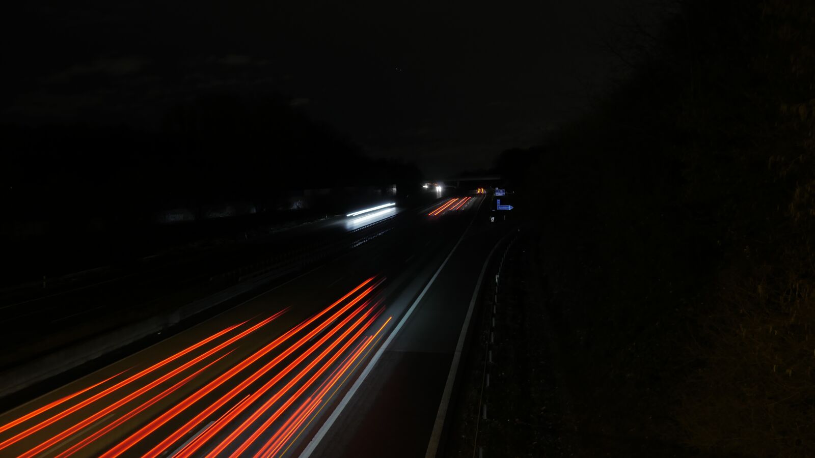 Panasonic Lumix DMC-GH4 sample photo. Highway, night, shining photography