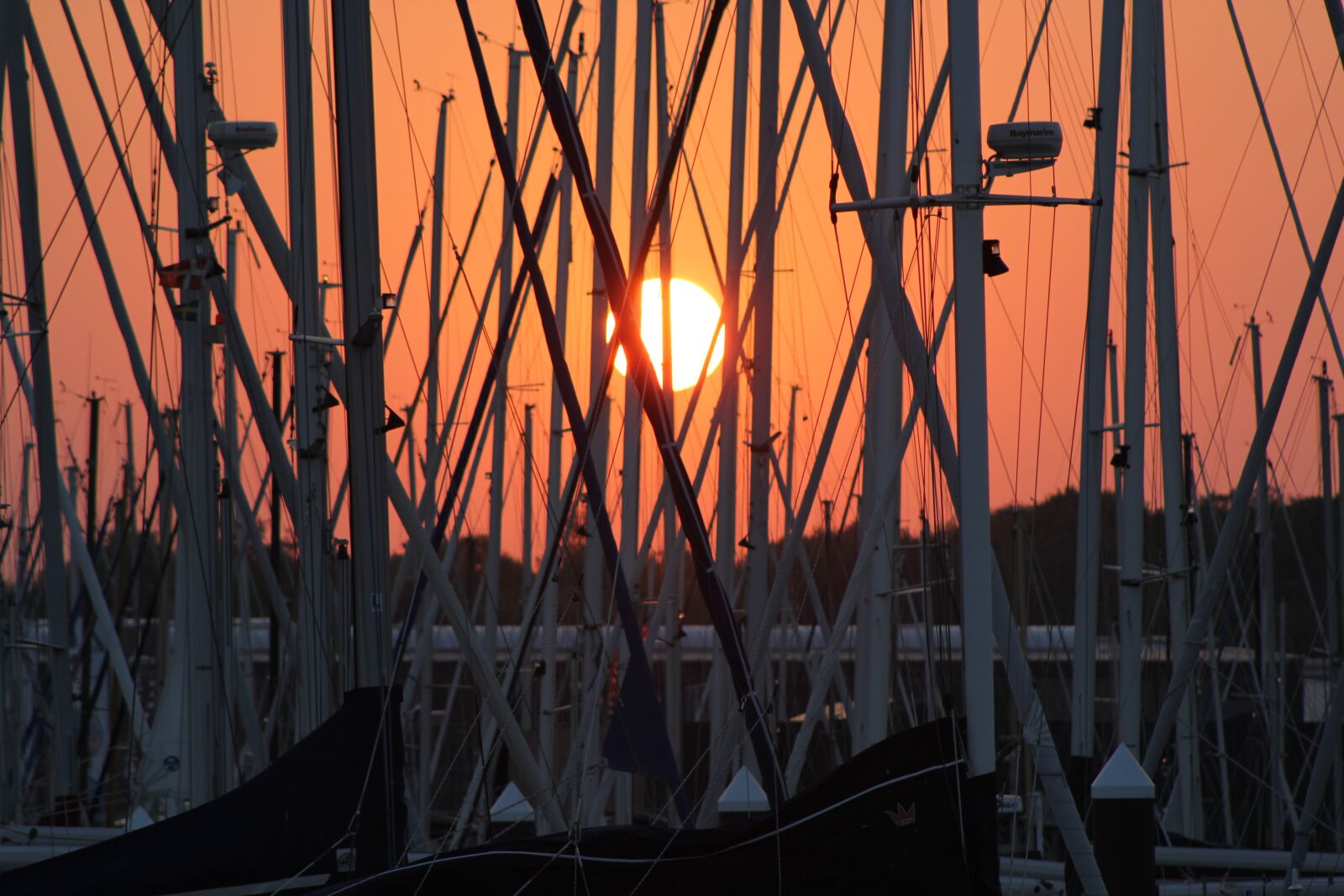 Canon EF 75-300mm f/4-5.6 sample photo. Sunset, baltic sea, afterglow photography