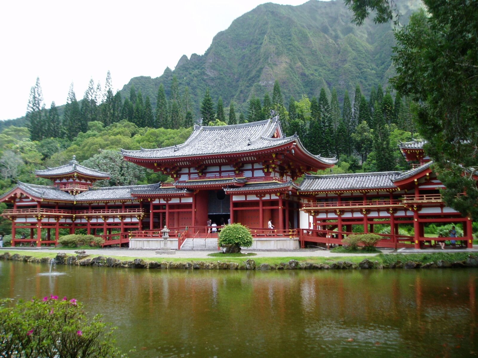 Olympus u10D,S300D,u300D sample photo. Temple, buddhist, building photography