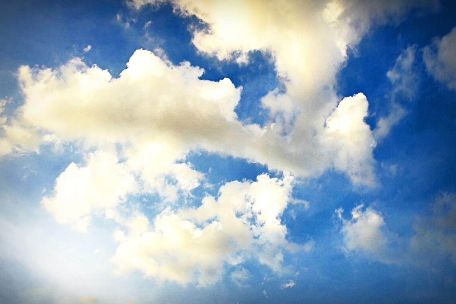 Canon EOS 650D (EOS Rebel T4i / EOS Kiss X6i) sample photo. Beautiful, blue, sky, bright photography
