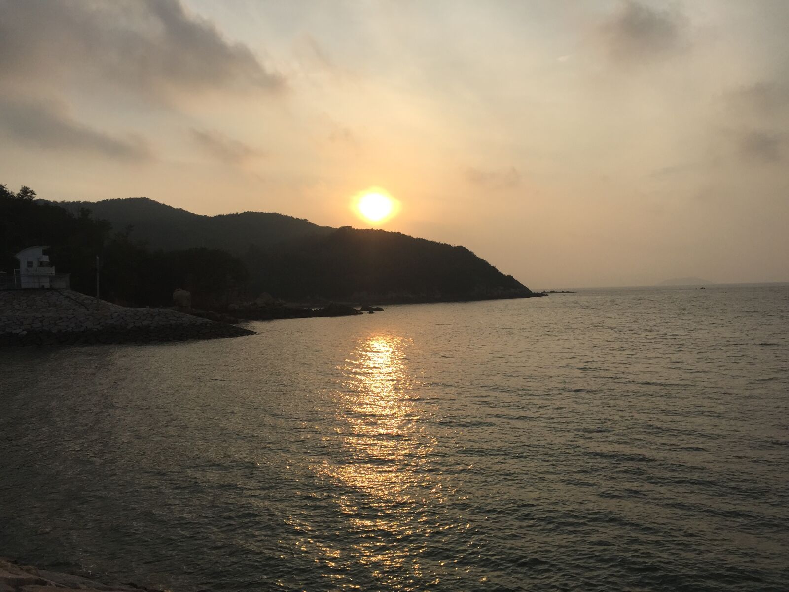 iPhone 6 back camera 4.15mm f/2.2 sample photo. Sunset, twilight, coast photography