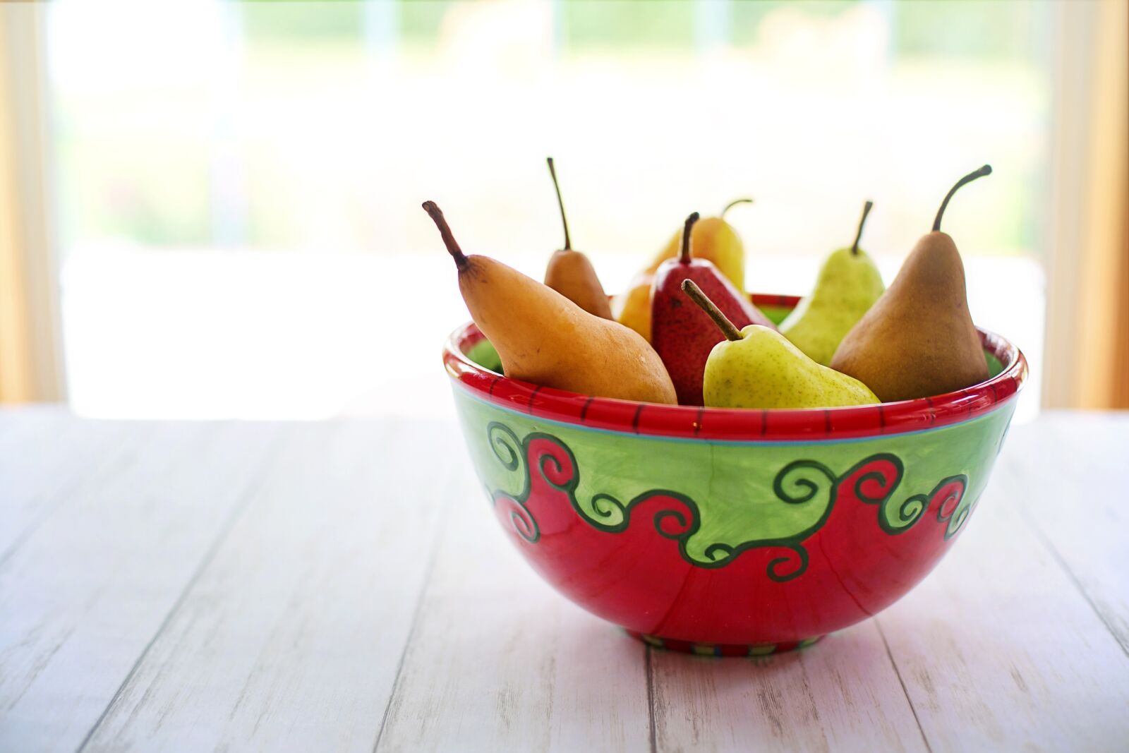 Canon EF 50mm F1.4 USM sample photo. Pears, bowl, fruit photography