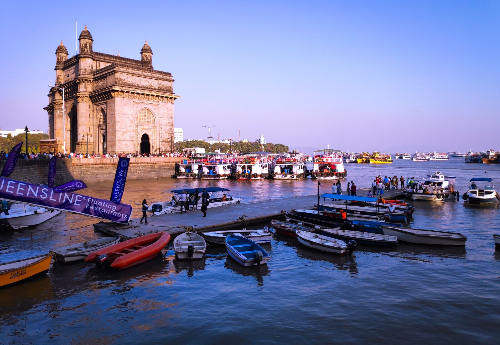 Xiaomi POCO F1 sample photo. Gateway of india, historical photography