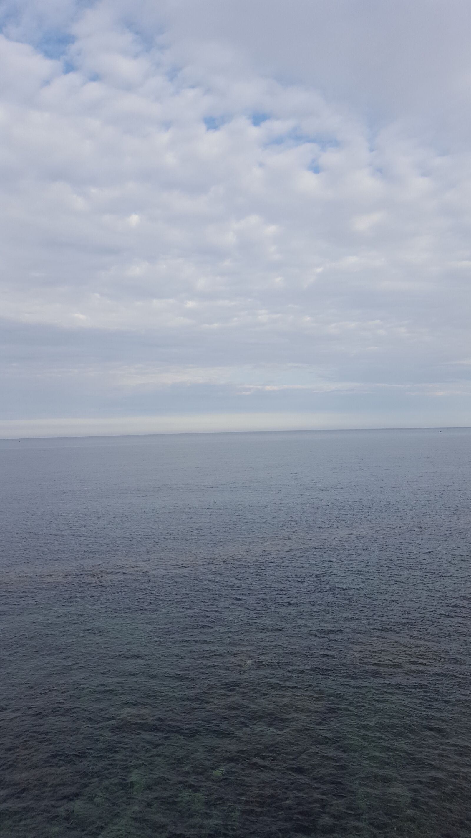Samsung Galaxy S6 sample photo. Horizon, water, sky photography