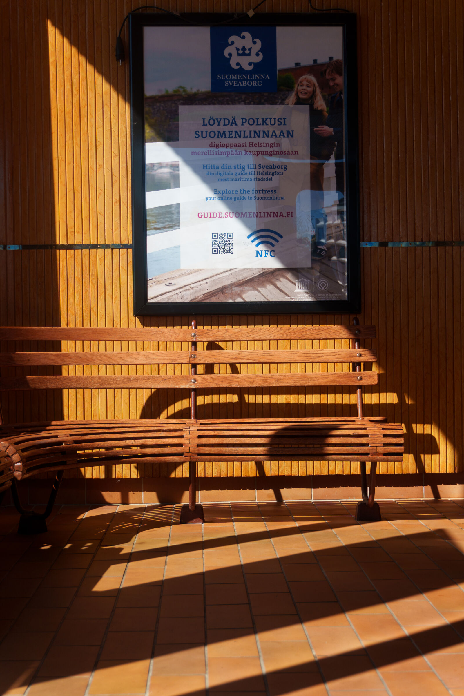 Sony ZV-E10 II sample photo. Shadow waiting room photography