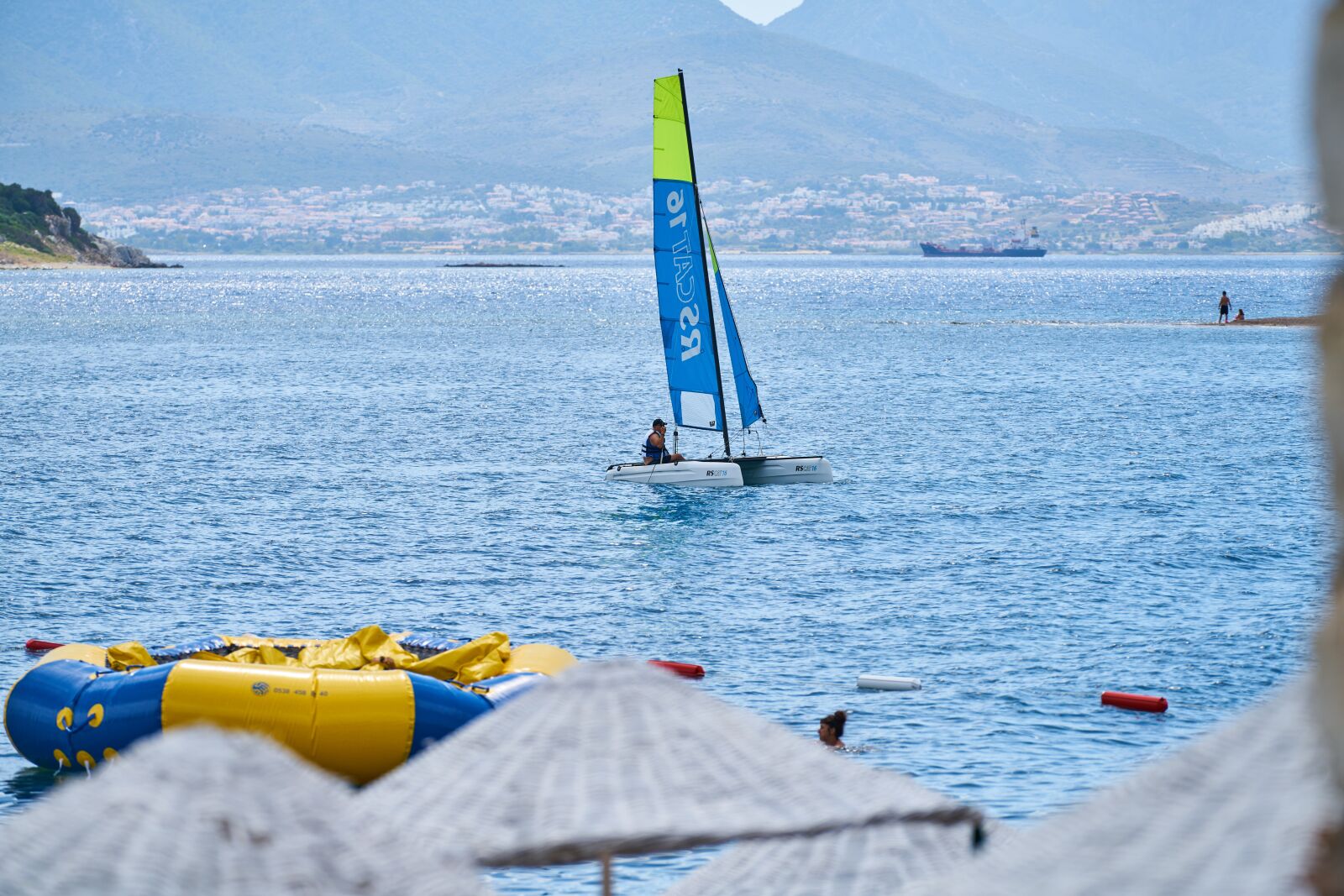 Sony FE 70-200mm F4 G OSS sample photo. Marine, holiday, beach photography
