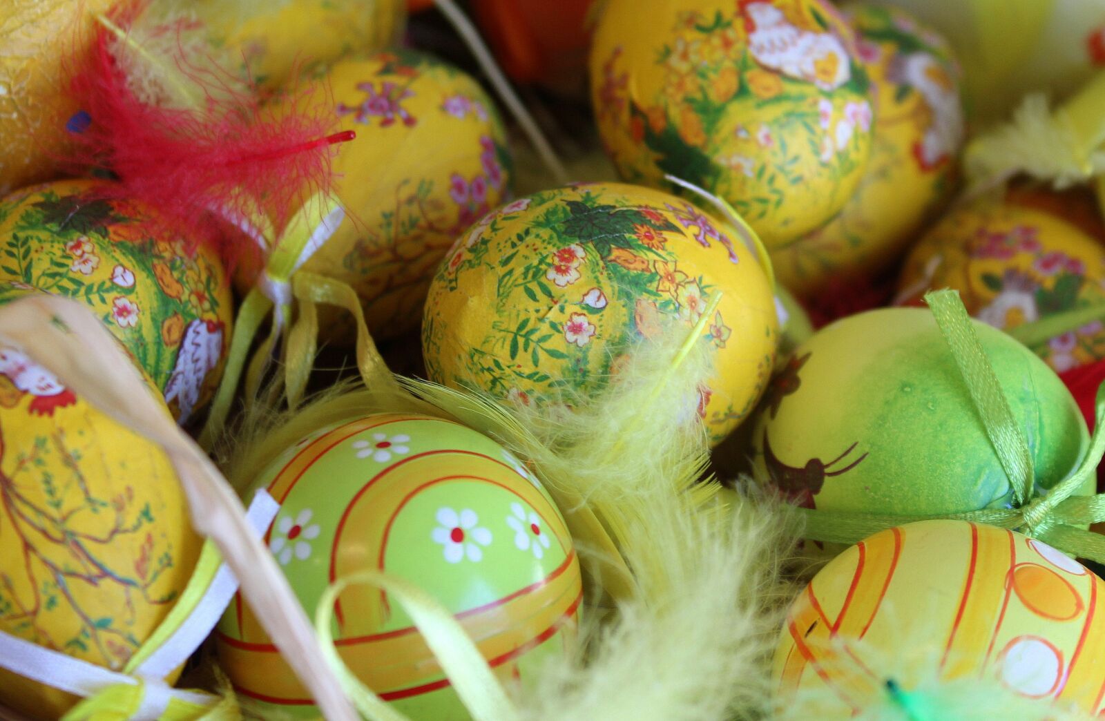 Canon EOS 1200D (EOS Rebel T5 / EOS Kiss X70 / EOS Hi) sample photo. Eggs, easter eggs, decoration photography