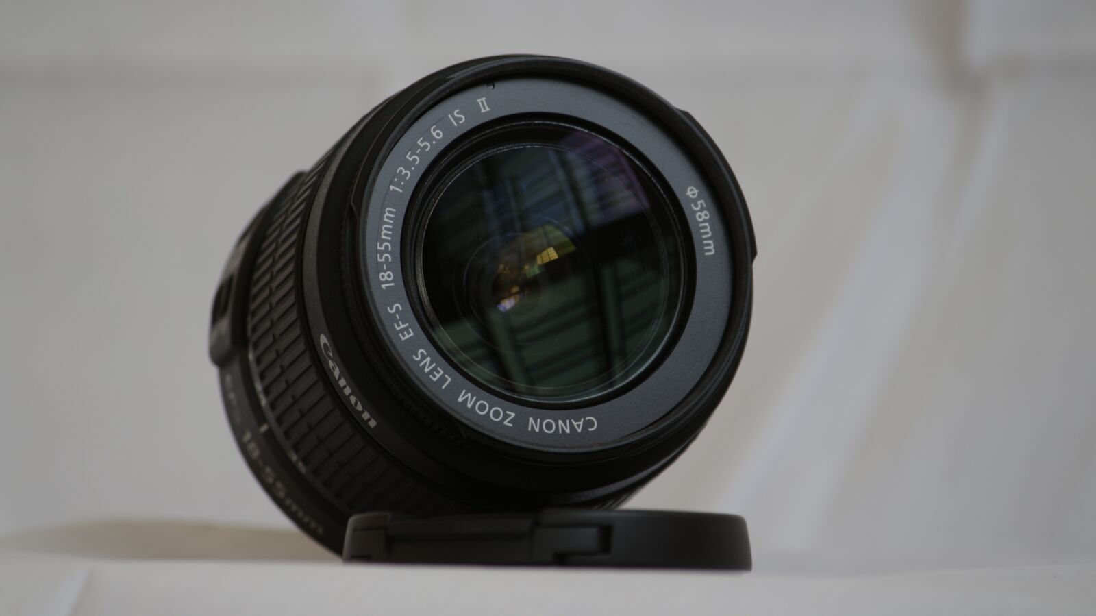 Canon EOS 700D (EOS Rebel T5i / EOS Kiss X7i) sample photo. Lenses, colors, glass photography