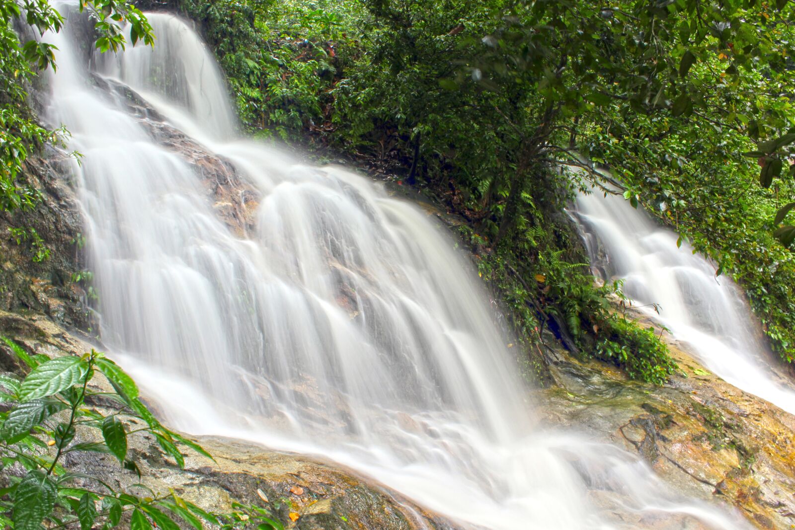 Canon EOS 1200D (EOS Rebel T5 / EOS Kiss X70 / EOS Hi) sample photo. Waterfall, nature, water photography