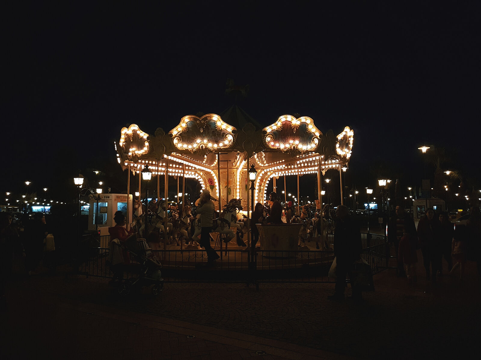 Samsung Galaxy S7 Edge sample photo. Photo, of, carnival, horse photography