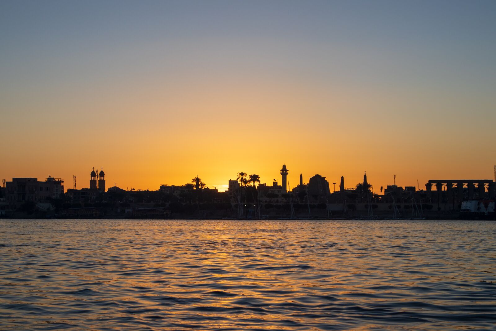 Canon EOS 200D (EOS Rebel SL2 / EOS Kiss X9) sample photo. Luxor, sunrise, egypt photography
