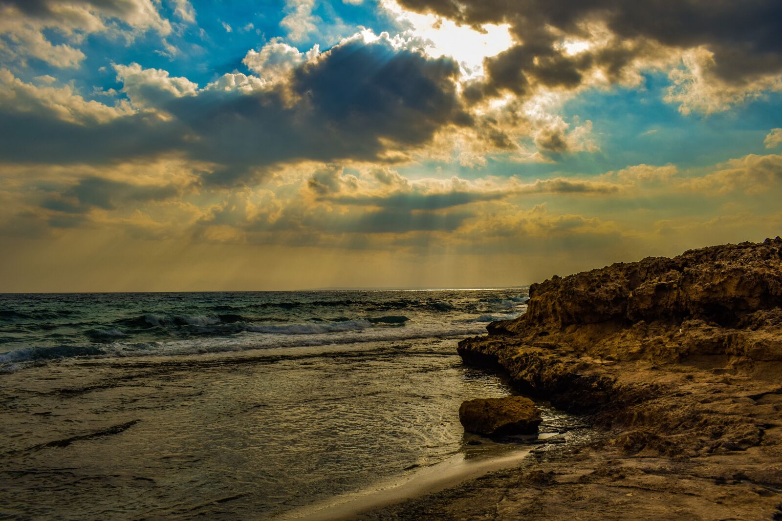 Nikon D3300 sample photo. Sunset, rocky coast, sea photography