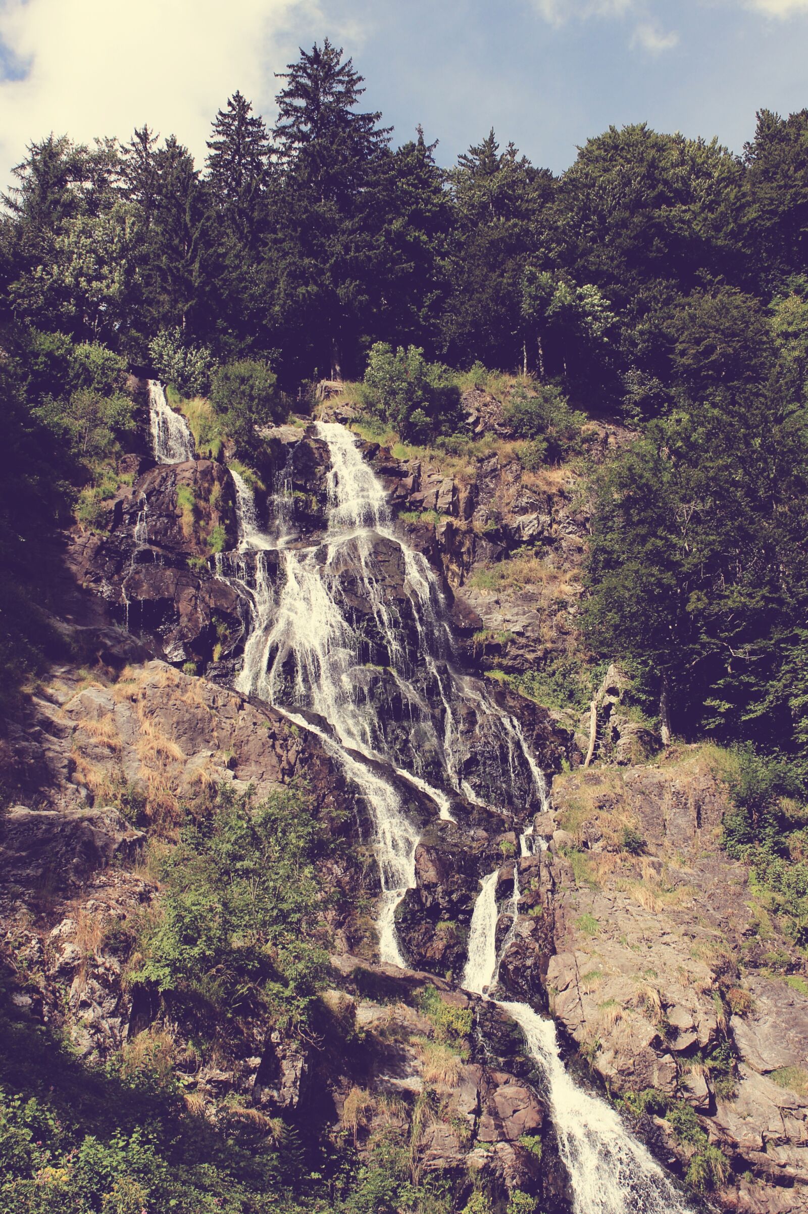 Canon EOS 600D (Rebel EOS T3i / EOS Kiss X5) sample photo. Waterfall, nature, water photography