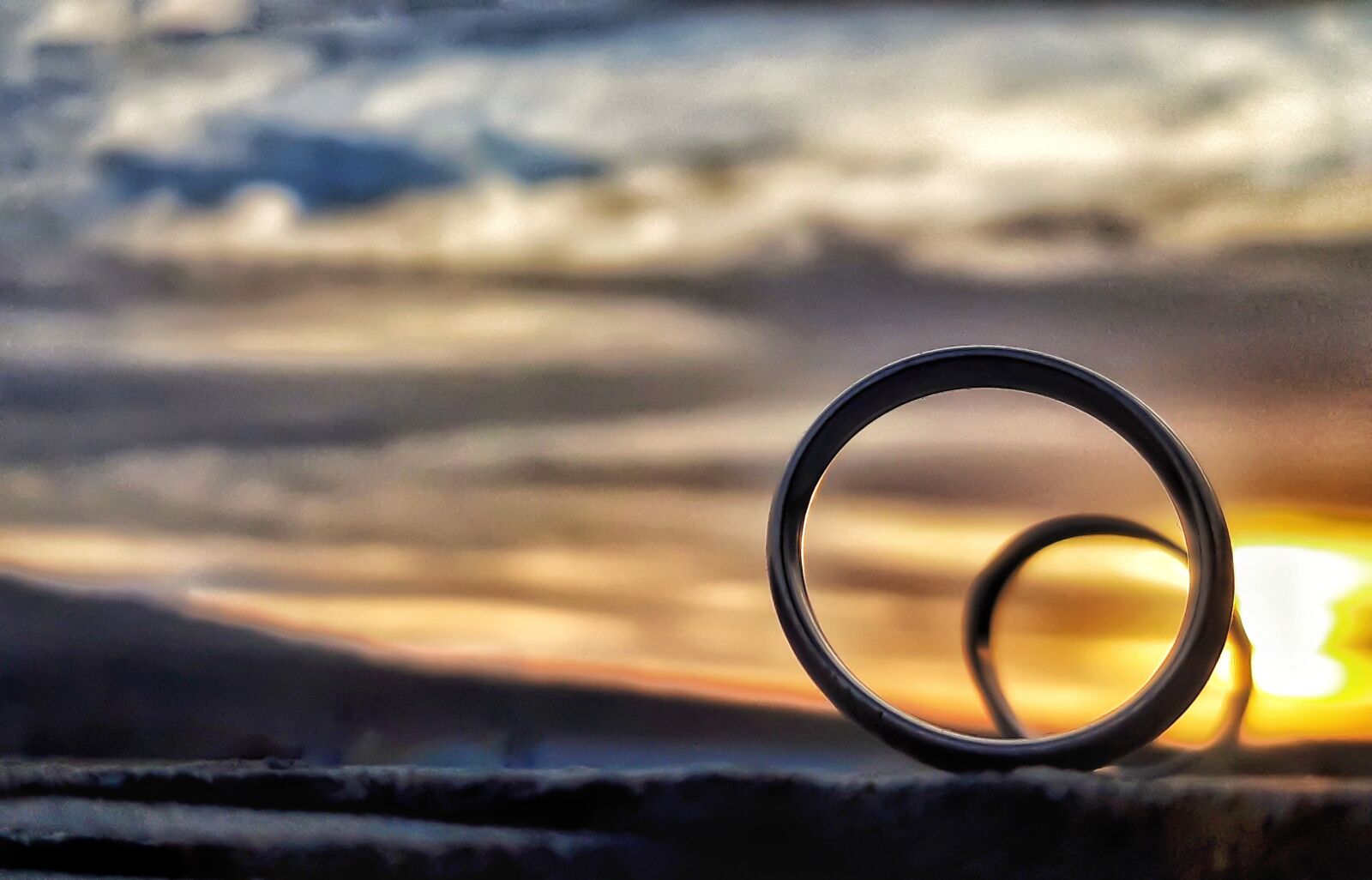 Samsung Galaxy A6 sample photo. Sunset, rings, nature photography