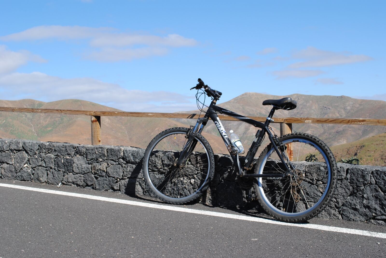 Nikon D3000 sample photo. Fuerteventura, inland, mountains photography