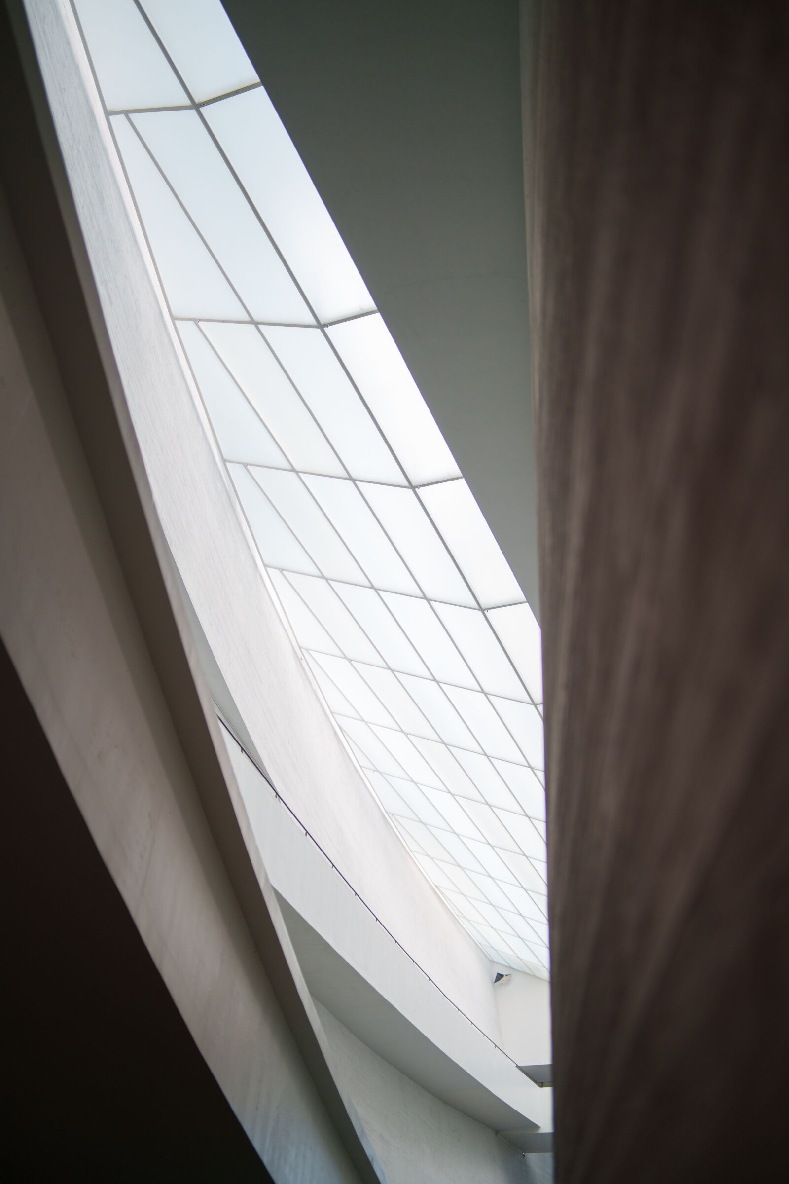 Samyang AF 35mm F1.4 P sample photo. Architecture roof photography